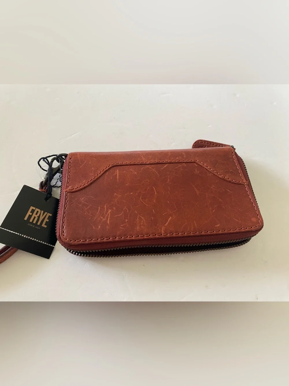 Women’s Frye Logo Melissa Brown Leather Accordion Zip Phone Wallet Wristlet NWT